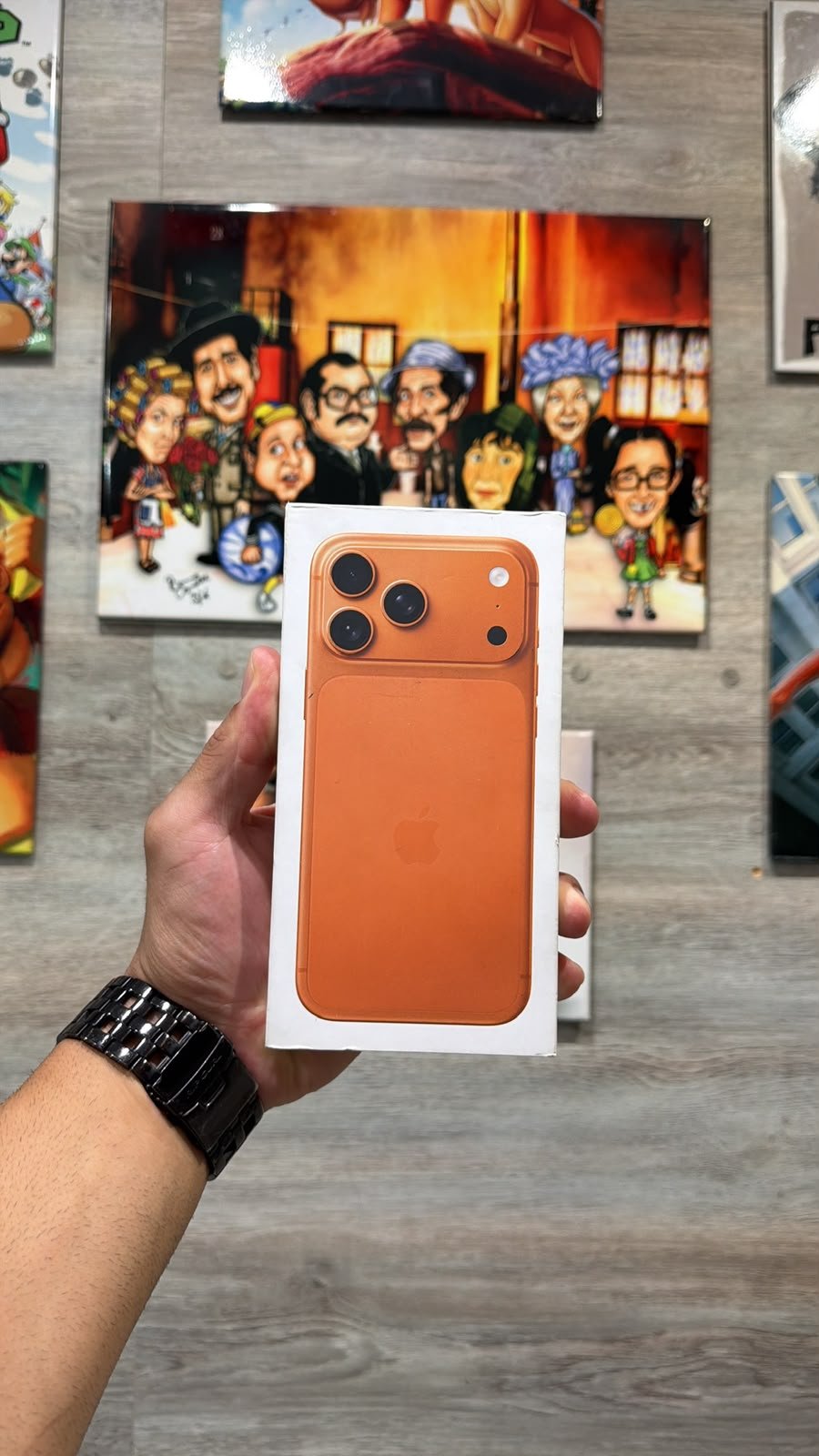 iPhone 17 Pro Max Laranja